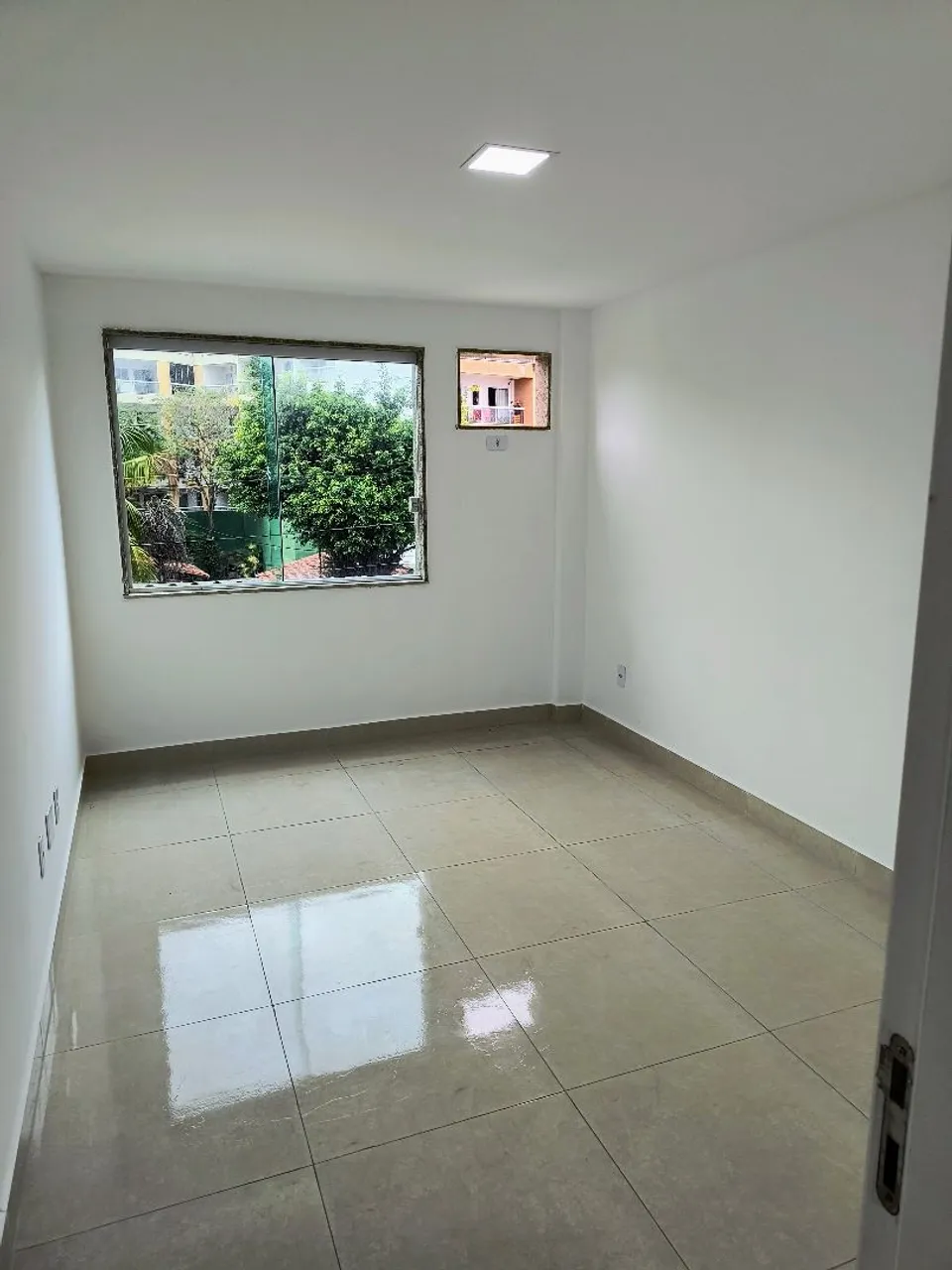 Unfurnished 1-bedroom apartment with balcony and 40 m² — photo 6