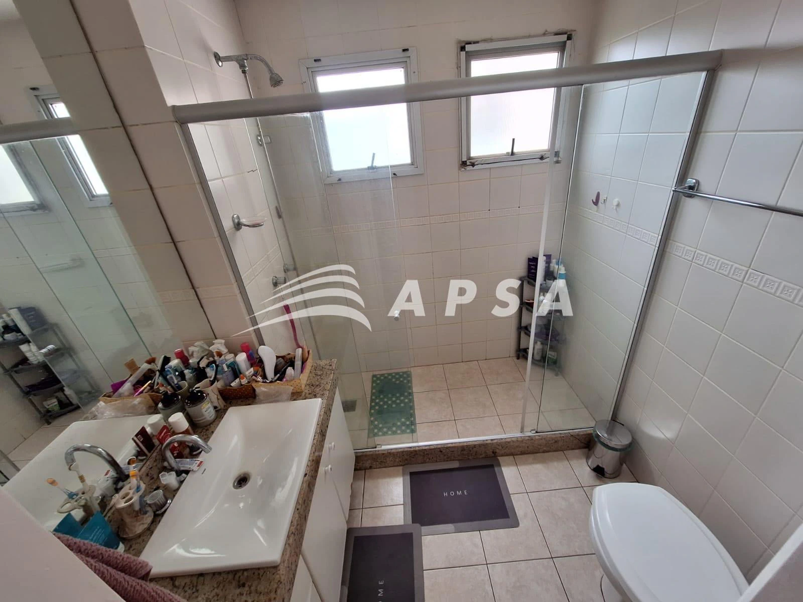 3-bedroom apartment in a building with a gym — photo 2