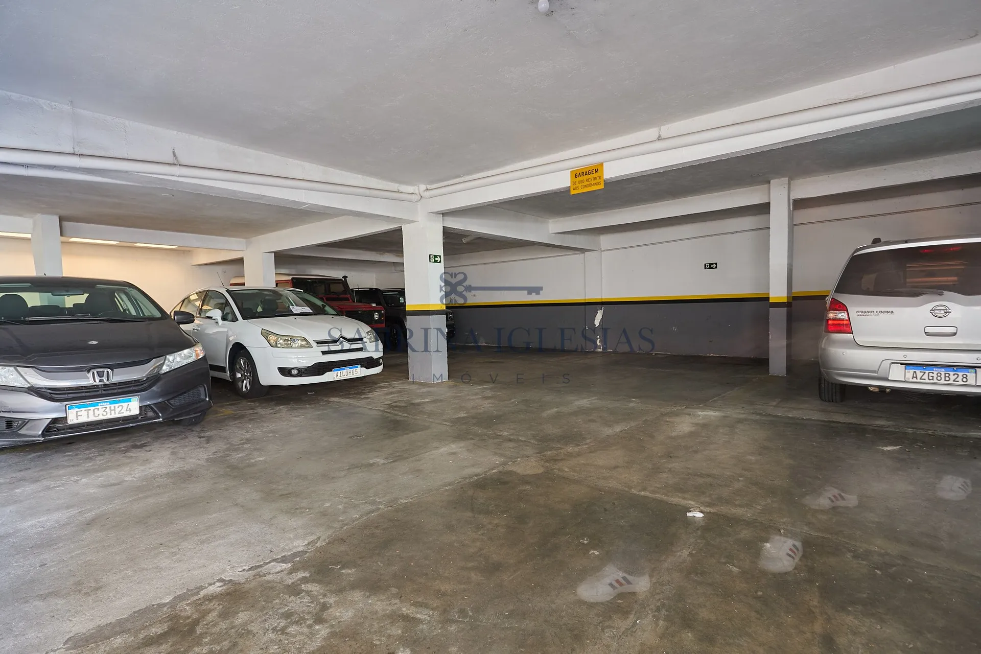 Unfurnished 94 m² apartment with balcony and air conditioning — photo 27