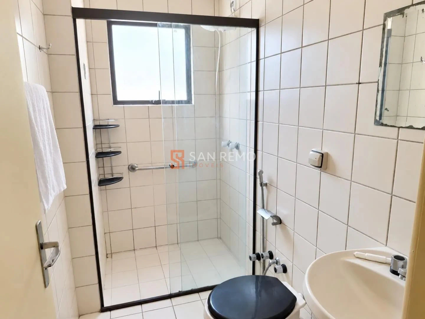 2-bedroom apartment with a mountain view in Florianópolis — photo 4