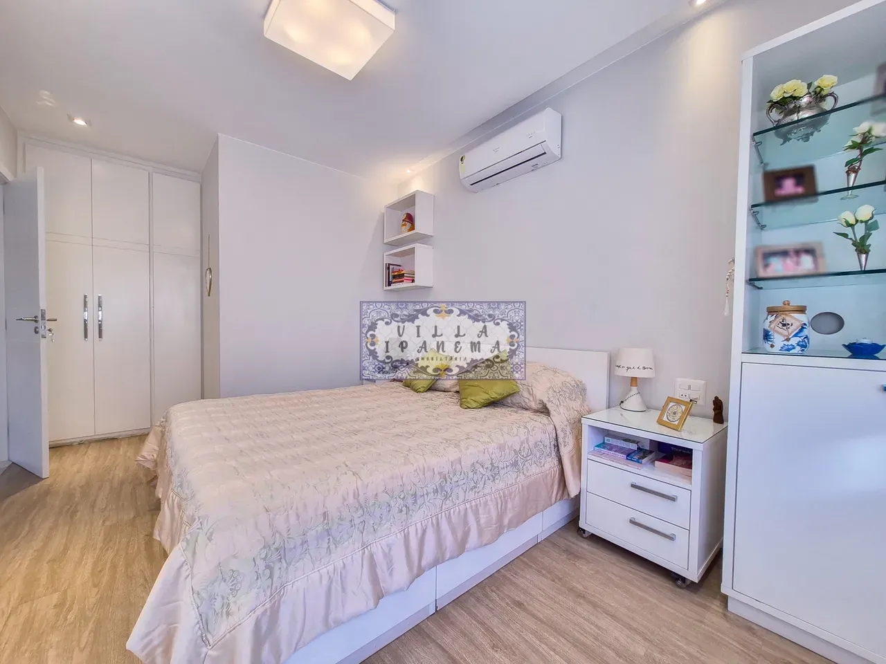 Furnished 286 m² penthouse with 4 bedrooms and 4 baths — photo 46