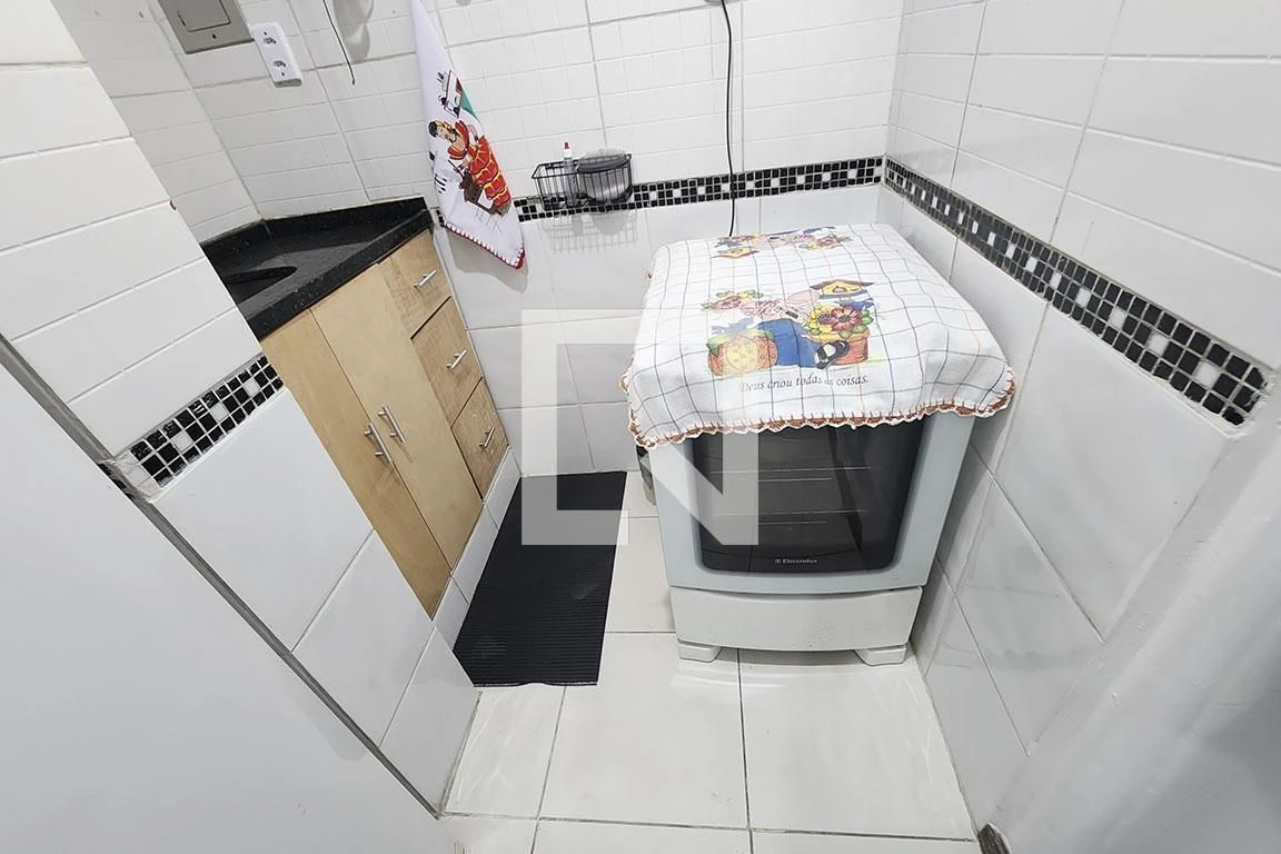 Apartamento mobiliado com 2 quartos e sem vaga — photo 3