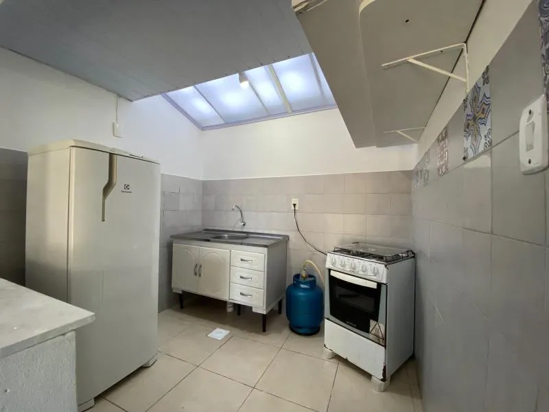 Apartamento mobiliado de 60 m² com 2 dormitórios e 1 banheiro — photo 10