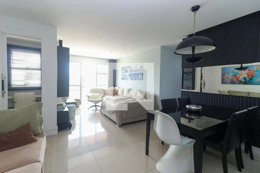 3 quartos e espaço de home office: apartamento de 105 m²