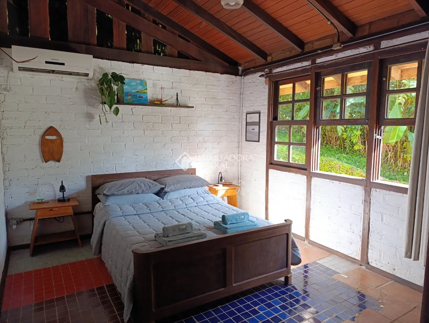 Furnished house with a balcony, 6 bedrooms and 3 baths — photo 6