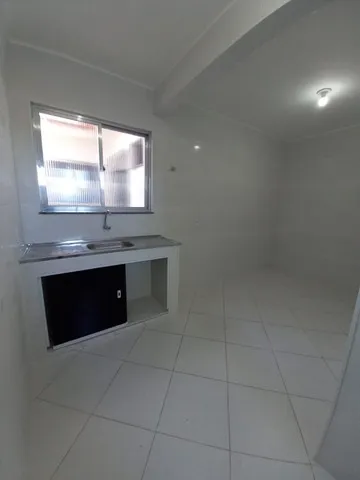 Unfurnished house with 2 bedrooms and 1 bathroom — photo 2