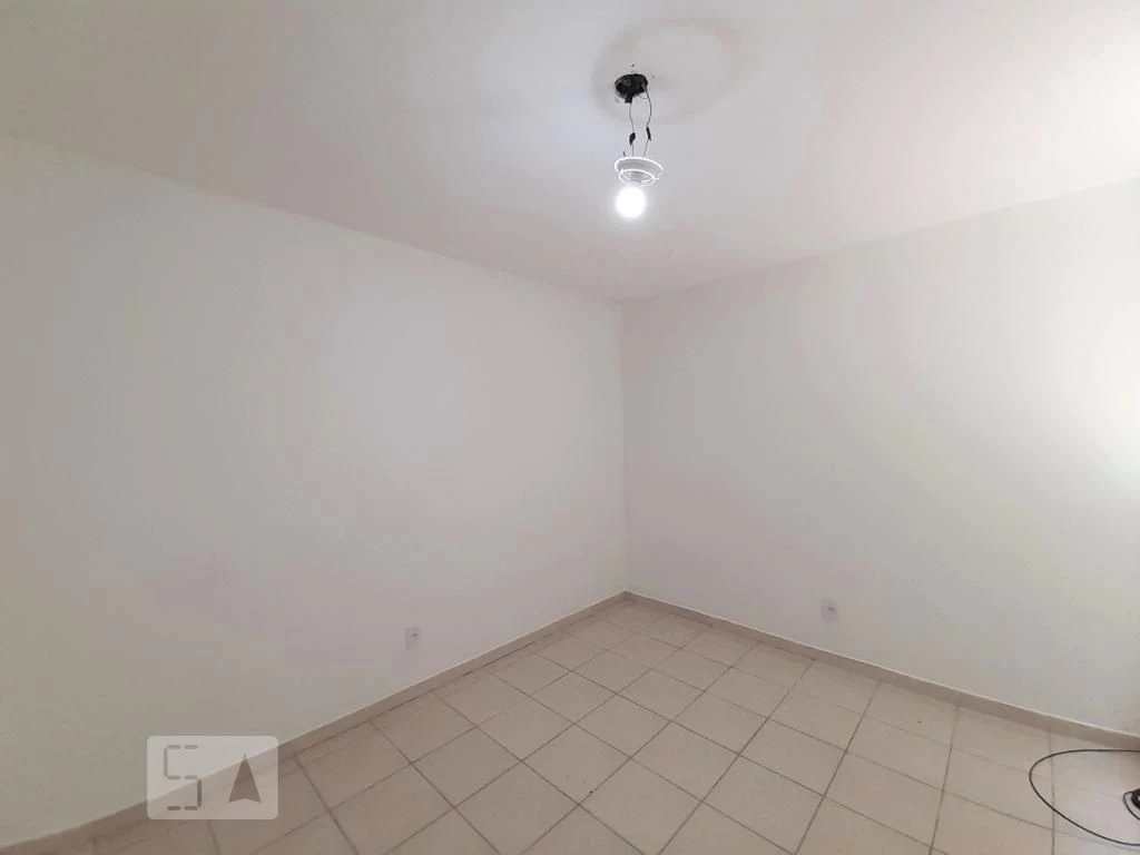 Rental apartment with 2 bedrooms and a balcony — photo 15