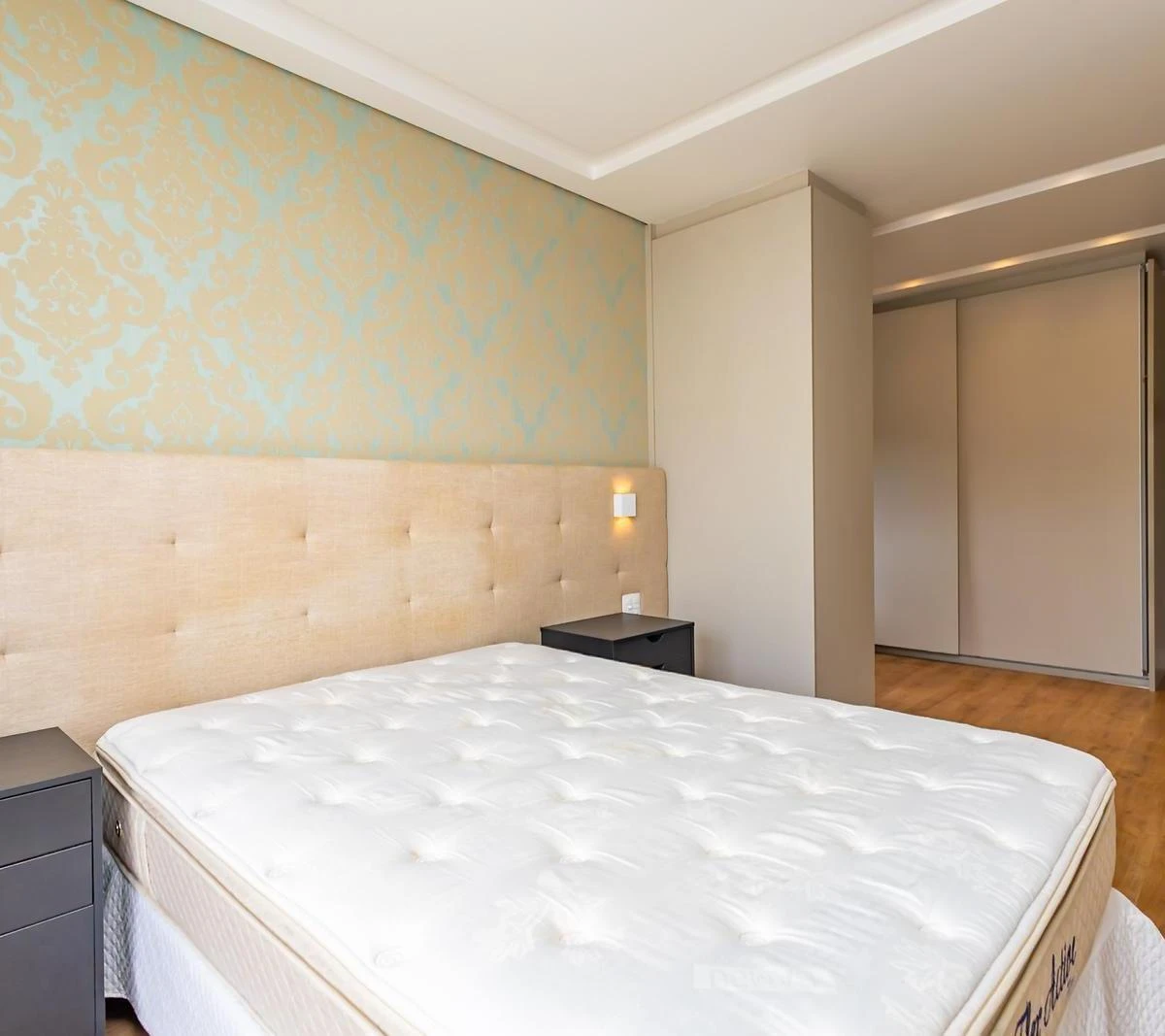 Home office in a 2-bedroom apartment, 95 m² — photo 14