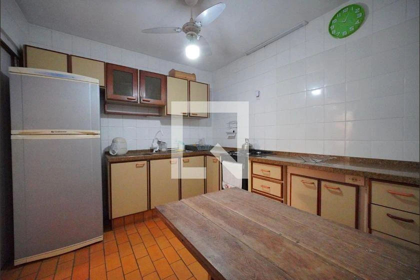 Furnished house with 4 bedrooms and 209 m², 3 bathrooms — photo 6