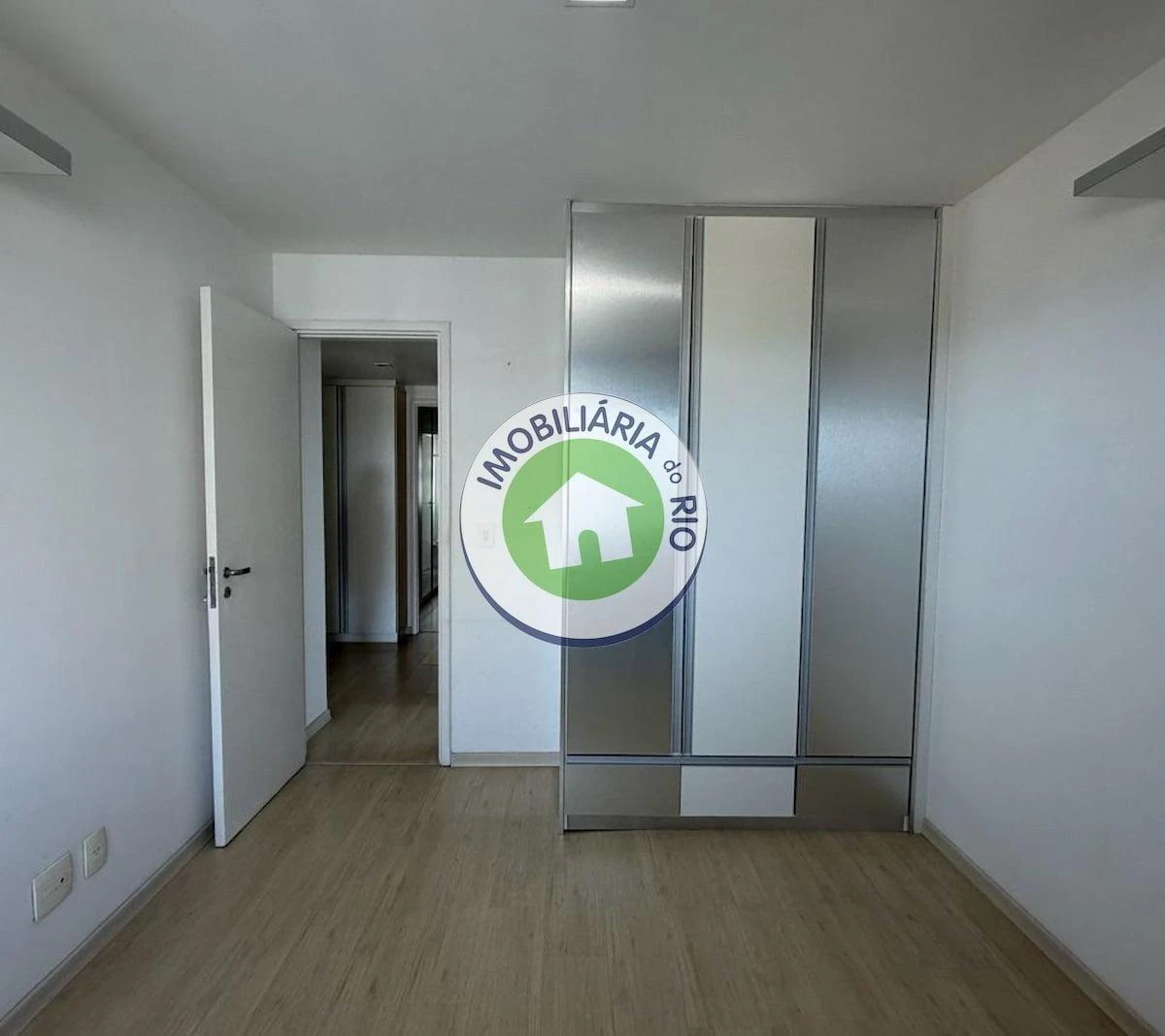 4-bedroom apartment with 5 bathrooms and 3 parking spots — photo 21