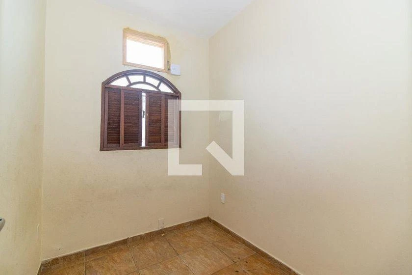 Rental house with balcony, 4 bedrooms and 120 m² — photo 40