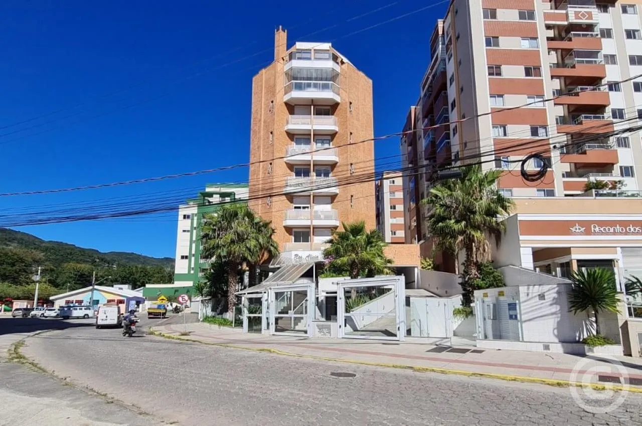 Furnished 82 m² apartment with mountain views — photo 14
