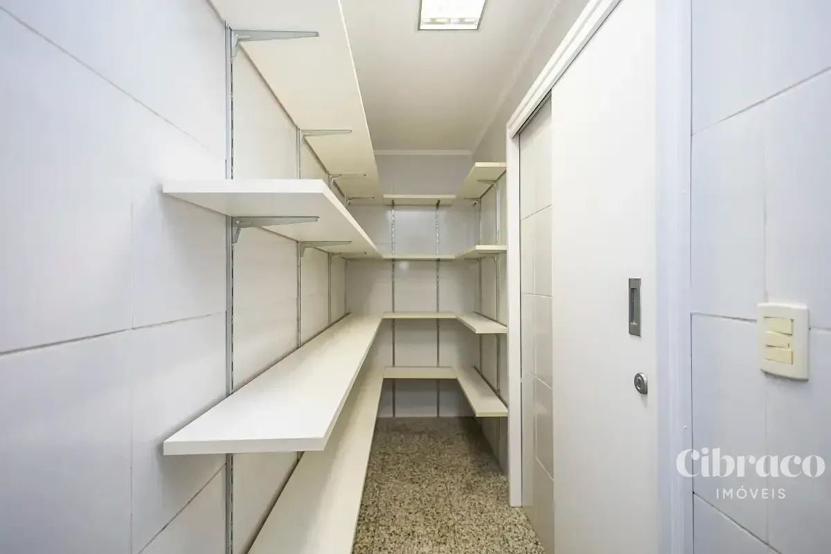Unfurnished gated condo house with 3 bedrooms and 220 m² — photo 14