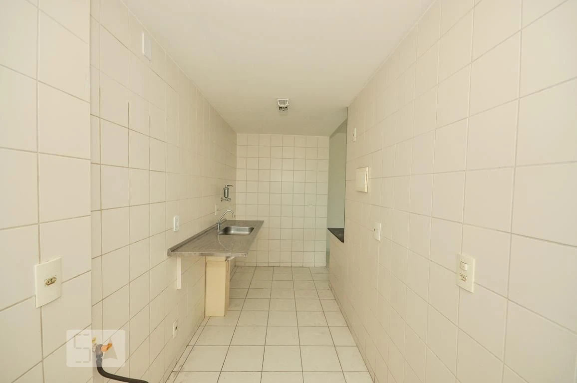 Unfurnished 2-bedroom apartment with 1 bath and open-plan kitchen — photo 8