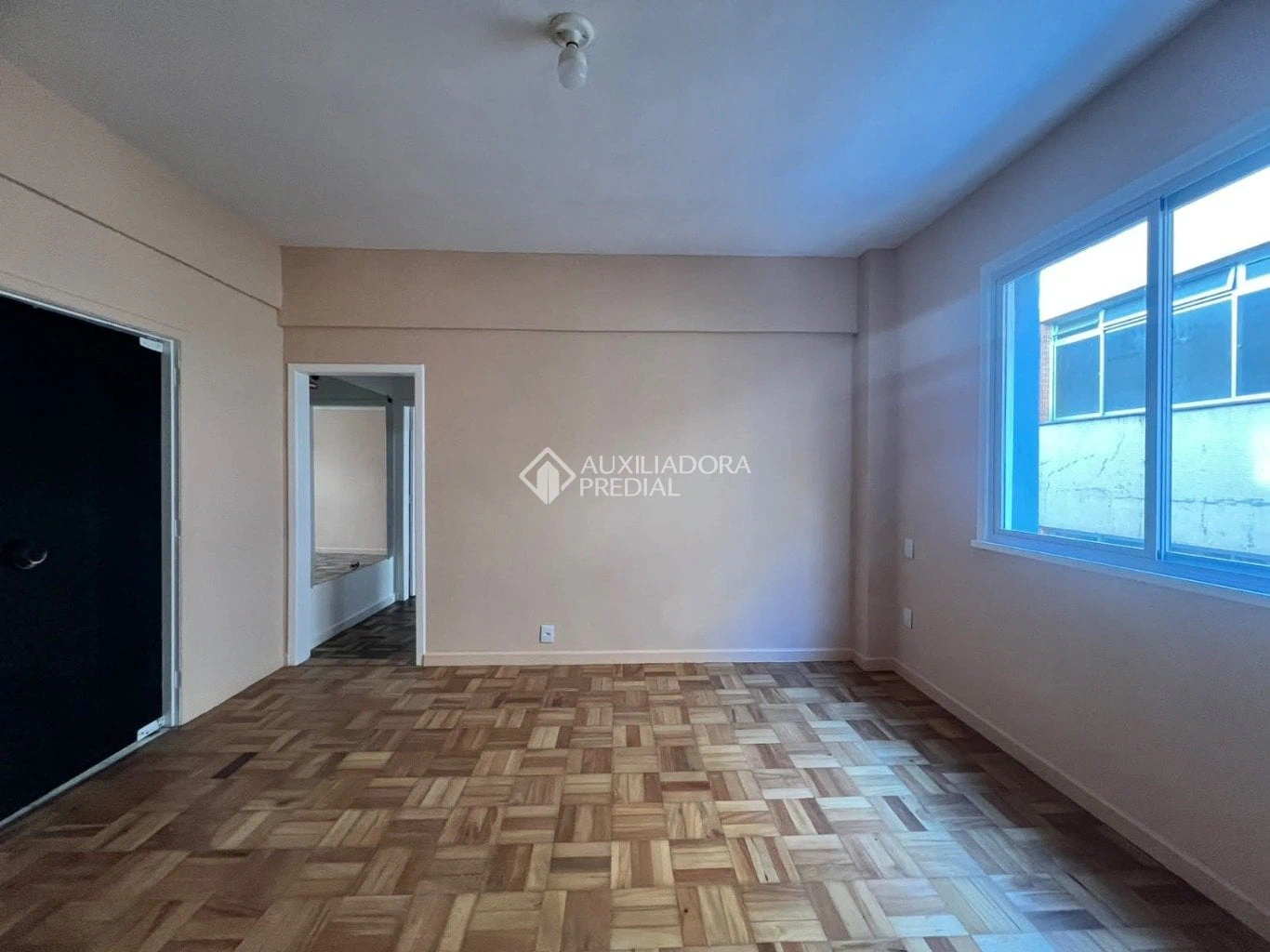 Квартира з 1 спальнею та власною ванною 42 м² — photo 11