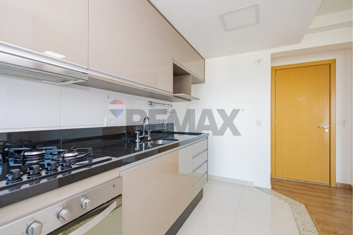2-bedroom apartment with balcony and 2 parking spaces — photo 6