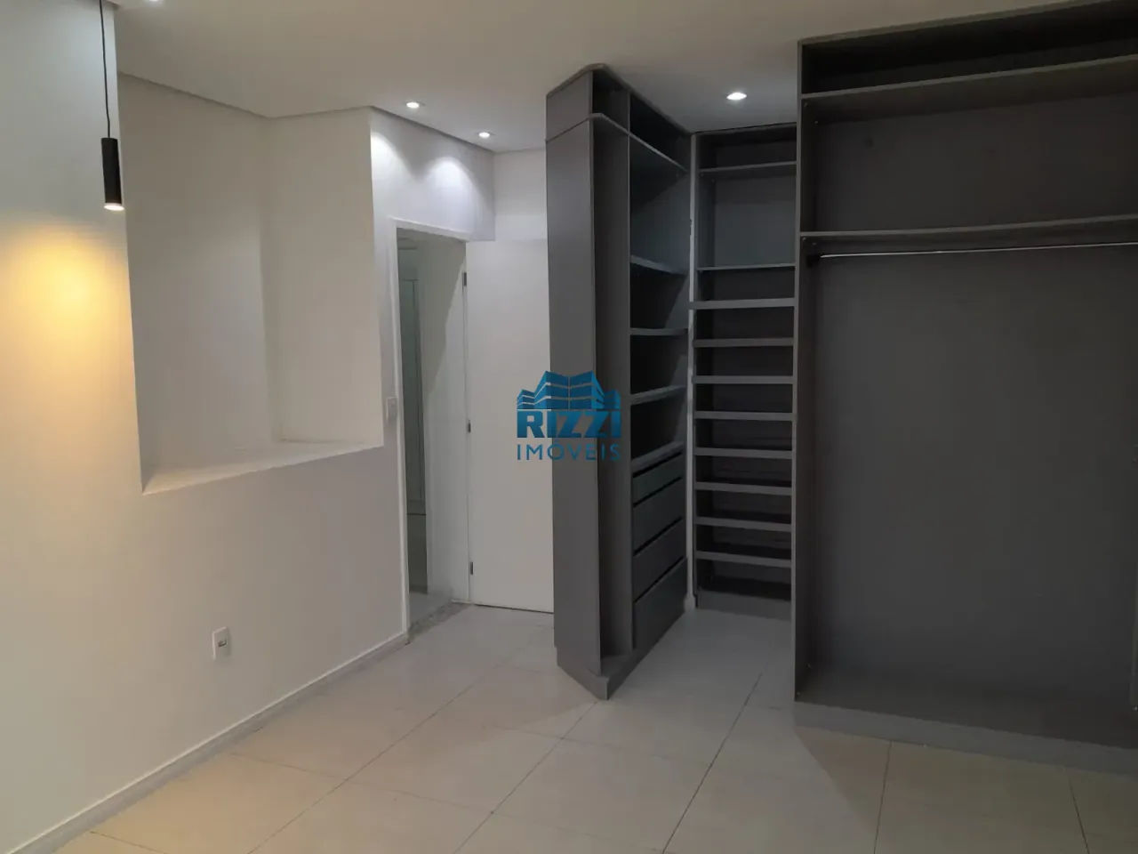 Apartamento com 3 quartos e 5 banheiros com terraço — photo 8