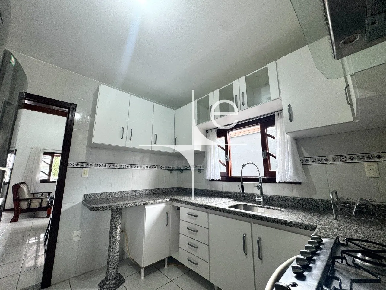 3-bedroom house with a grill on the balcony — photo 44