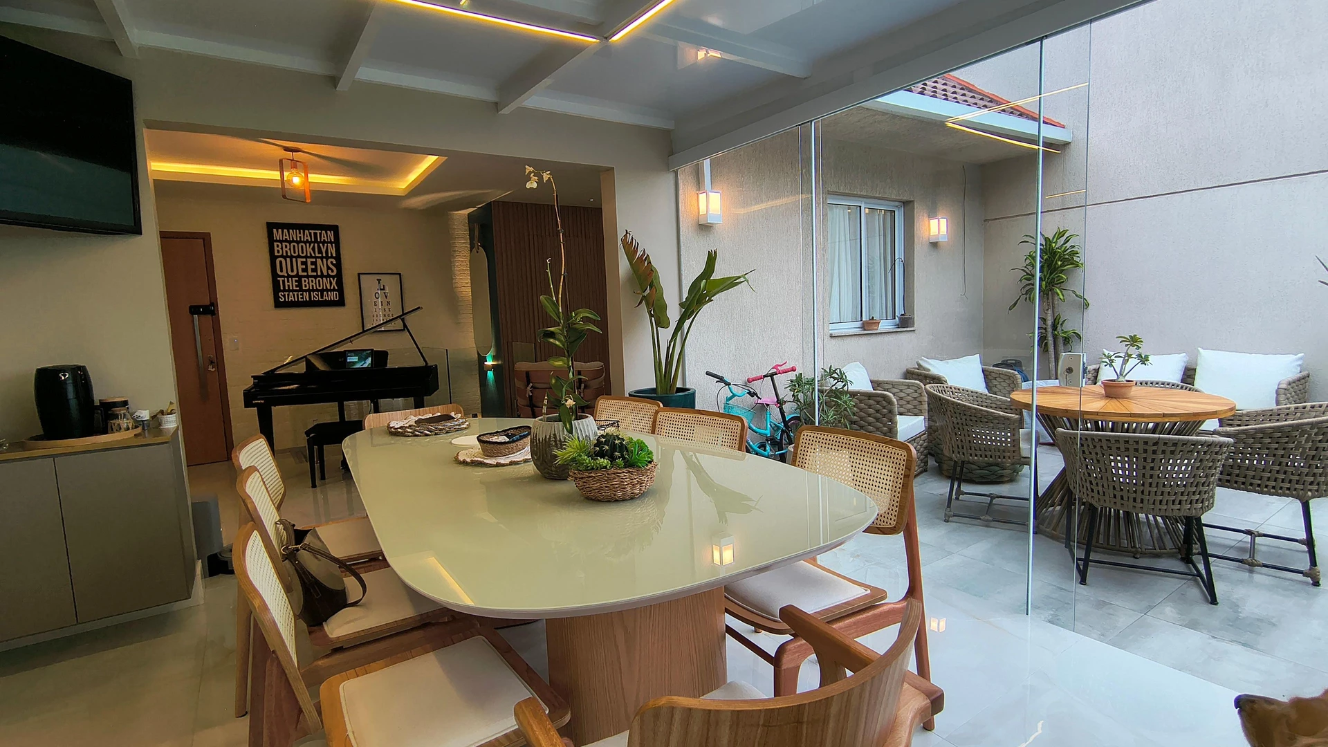 Furnished apartment, 150 m², with a grill on the balcony — photo 5