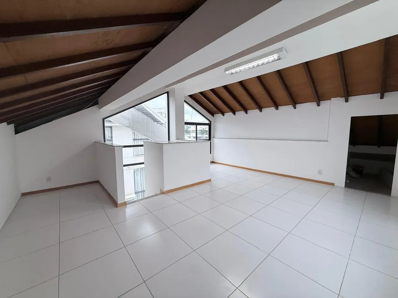 Casa com janelas do piso ao teto, Recreio dos Bandeirantes — photo 40