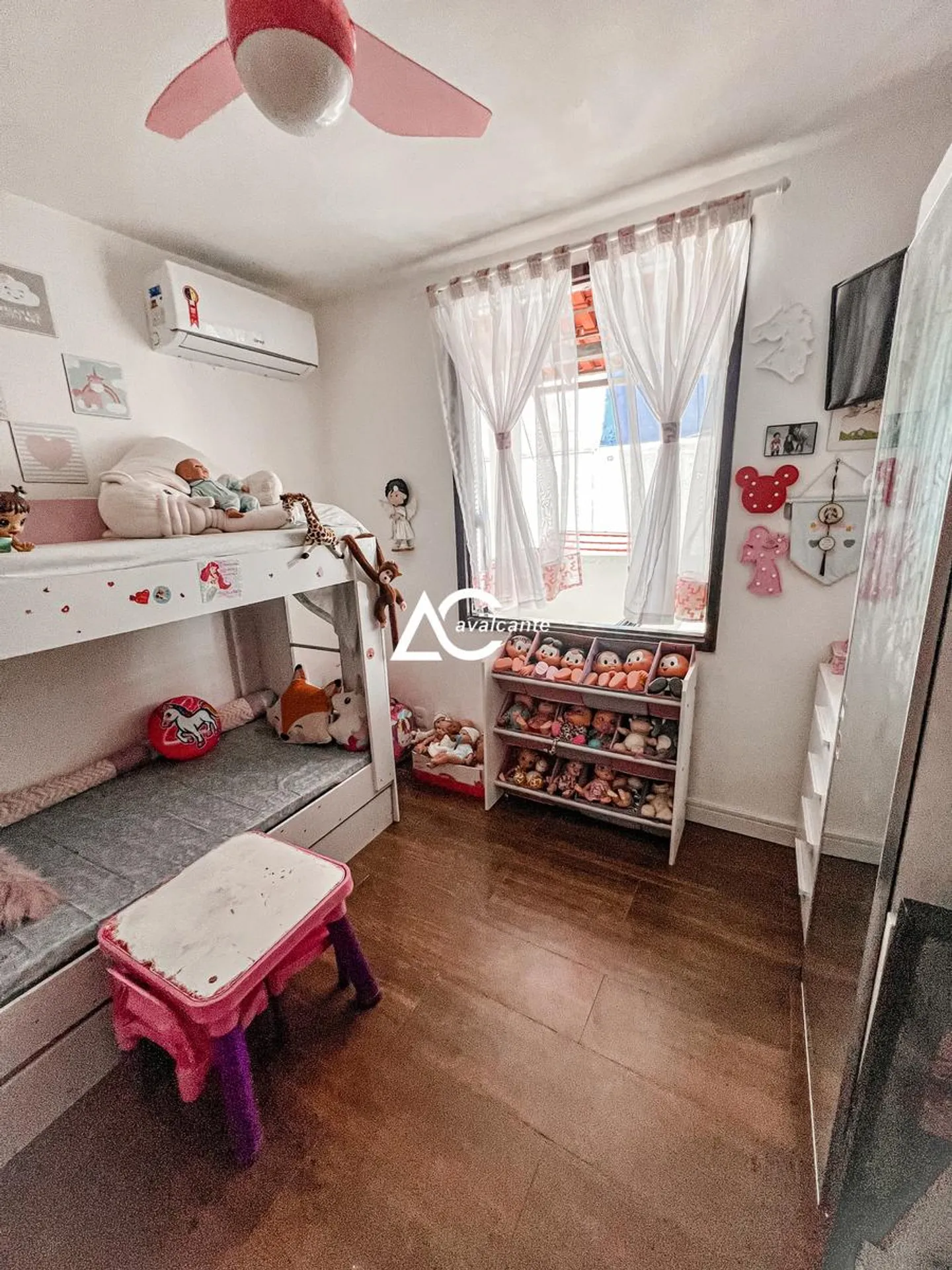 Washing machine in a 3-bedroom house, 360 m² — photo 5