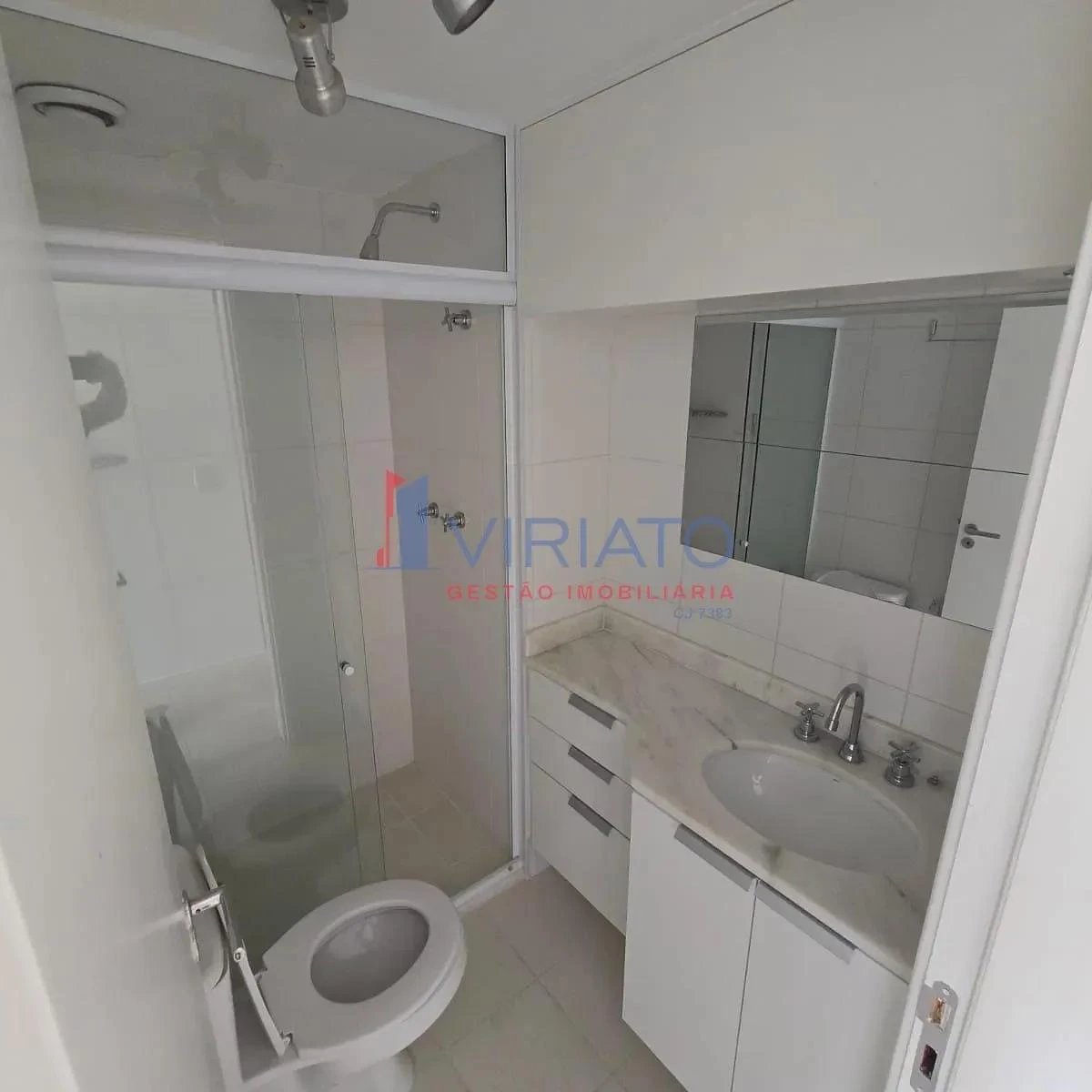 Apartment with 5 bedrooms and 2 bathrooms plus a balcony — photo 31