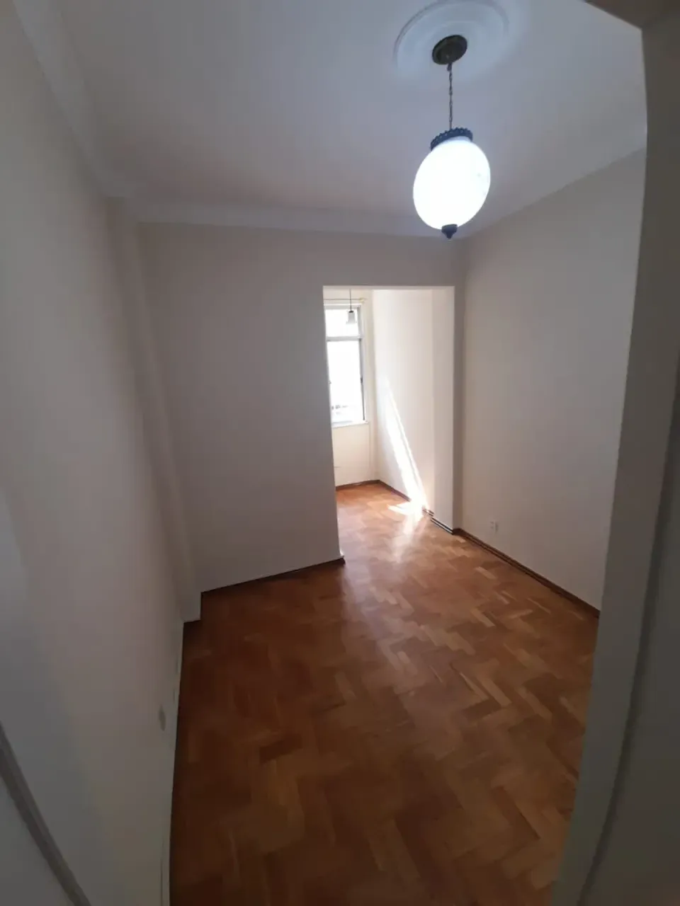 2-bedroom apartment with a walk-in closet — photo 7