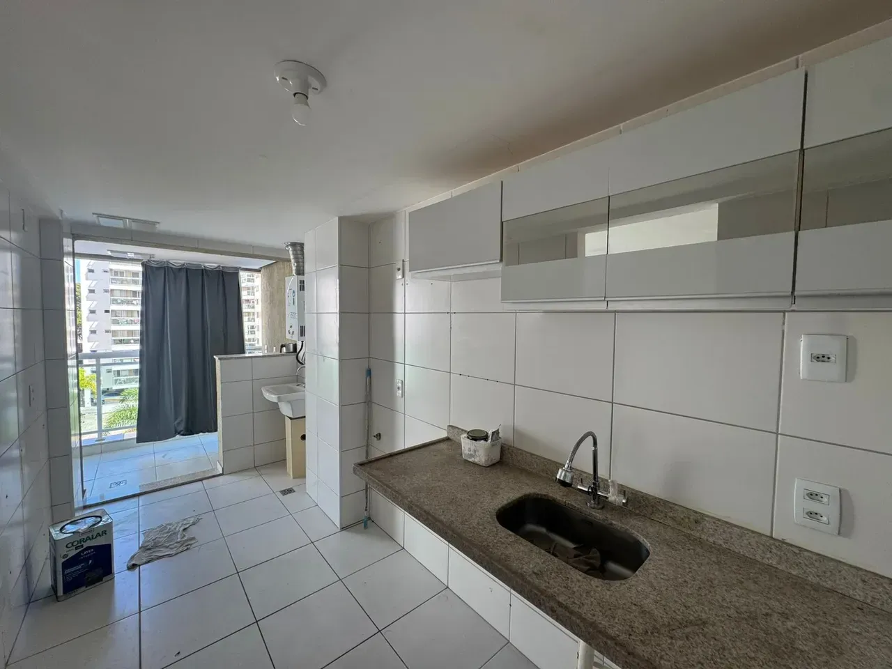Apartment with 2 bathrooms and glass shower enclosures 61 m² — photo 6