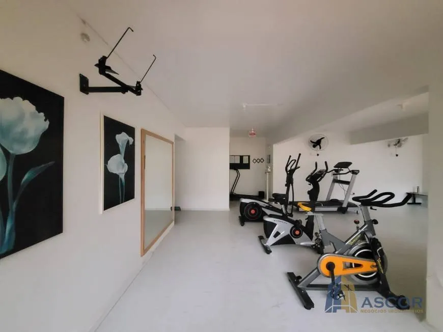 3-bedroom apartment with a home office — photo 32