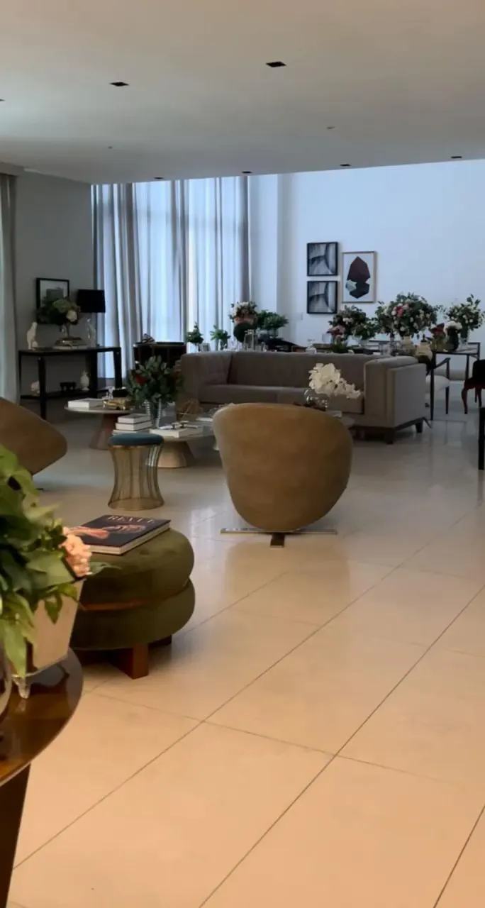 Furnished apartment with 4 suites and 375 m² — photo 11