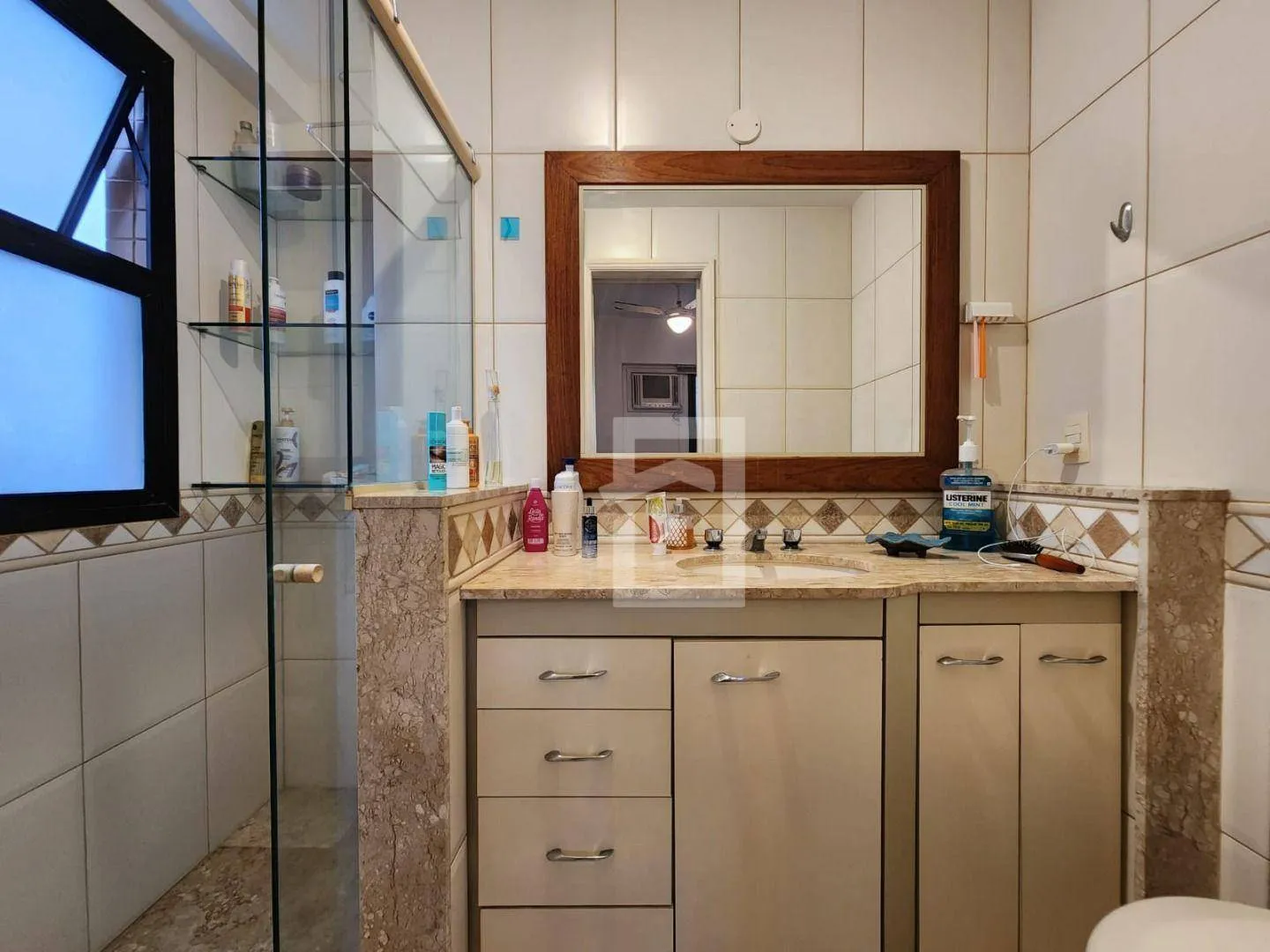 Furnished 3-bedroom apartment with 4 bathrooms — photo 24