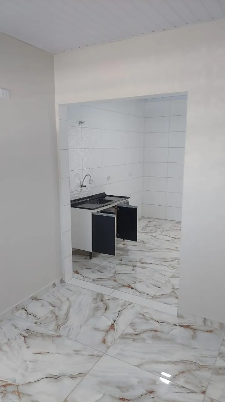 Unfurnished 2-bedroom apartment with 1 parking space