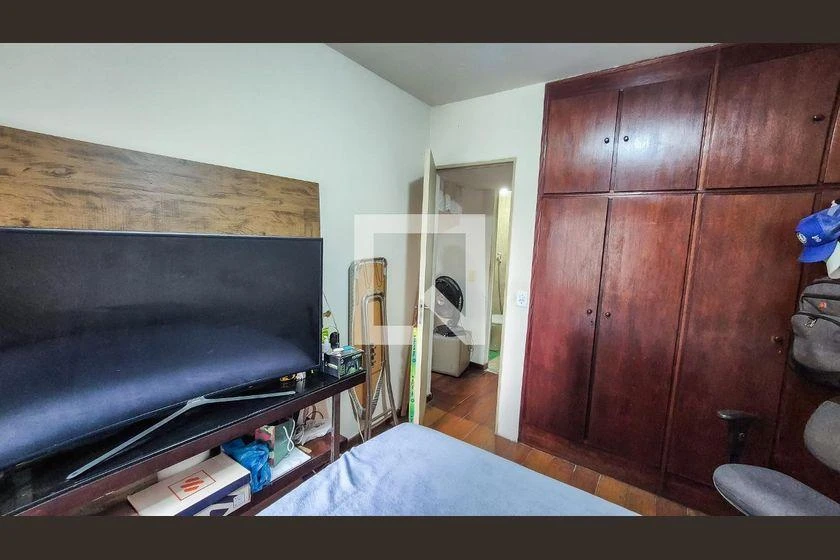 One-bedroom apartment with a washing machine — photo 22