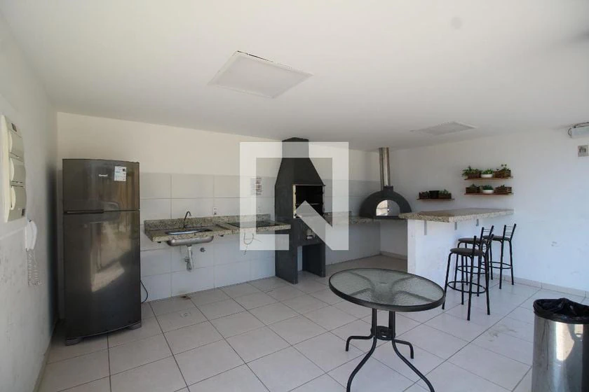 Apartamento de 2 quartos em condomínio com piscina — photo 11