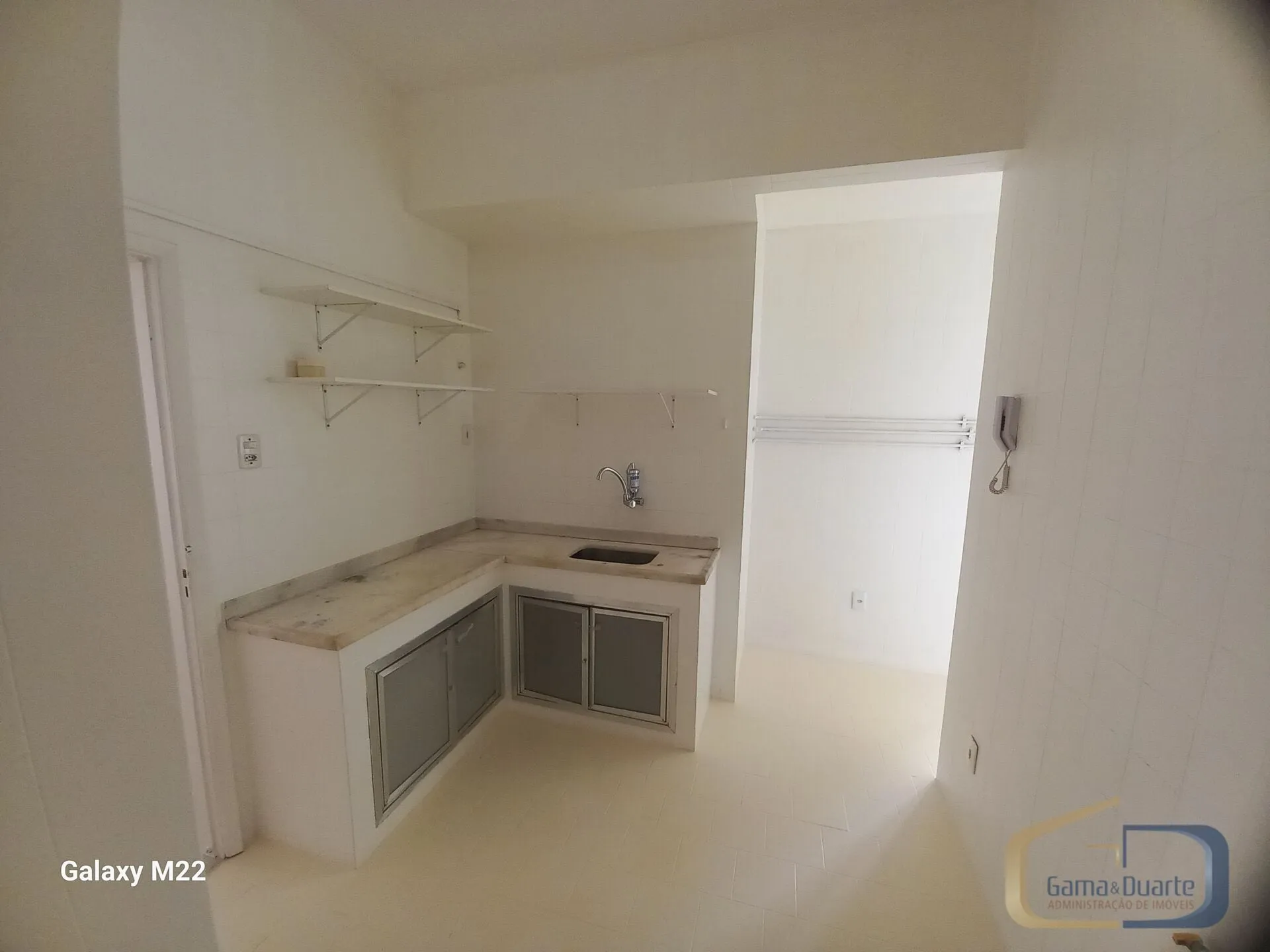 Apartamento com piso de madeira ou laminado, Flamengo