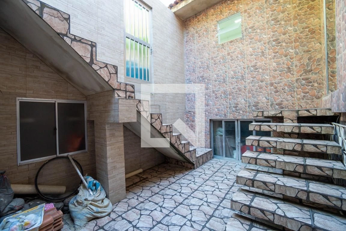 Casa de 2 quartos com churrasqueira privativa, Estácio