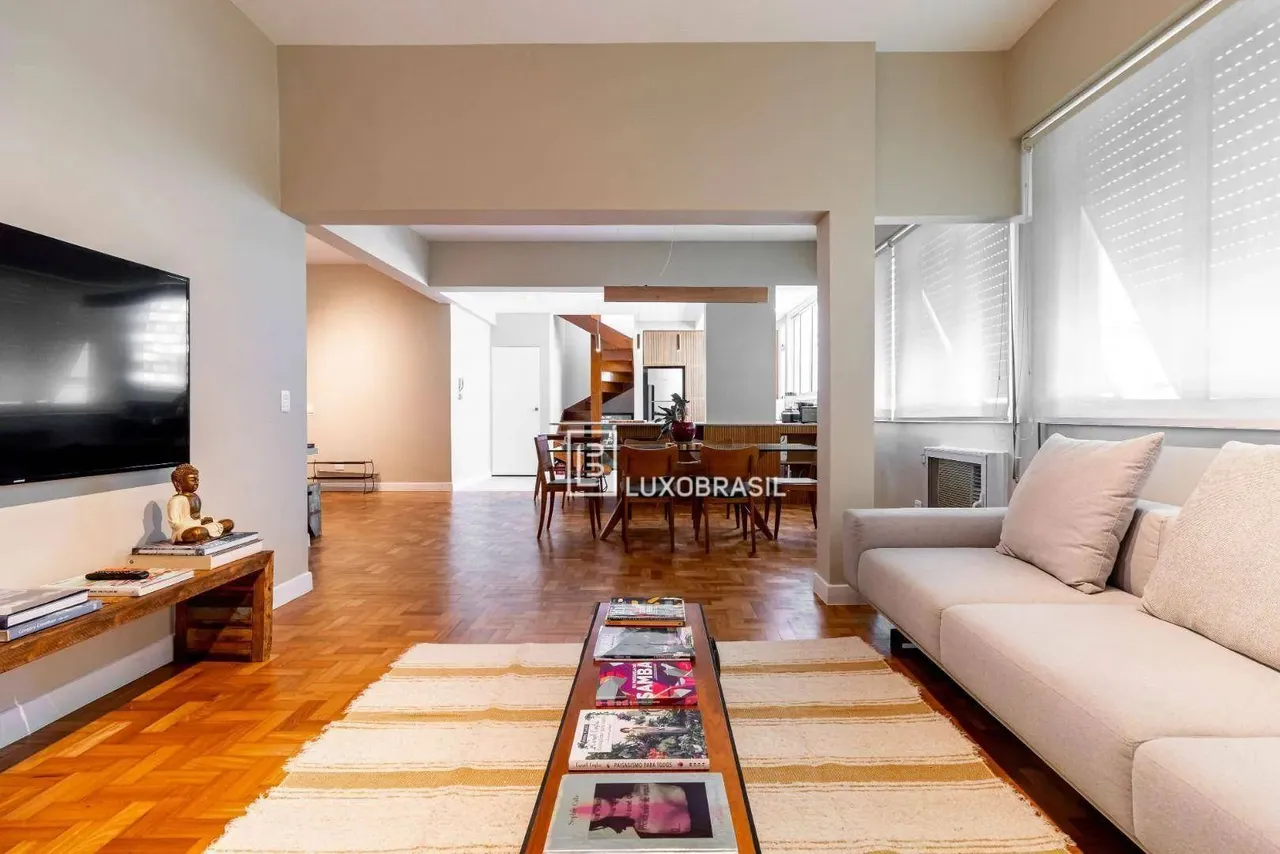 Furnished apartment with 2 bedrooms and 2 bathrooms and a terrace — photo 14