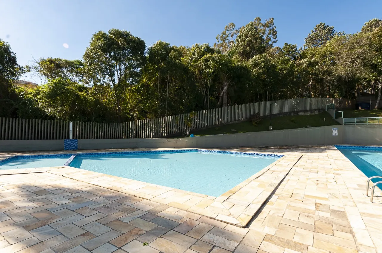 3-bedroom apartment with wood or laminate floors in Curitiba — photo 31