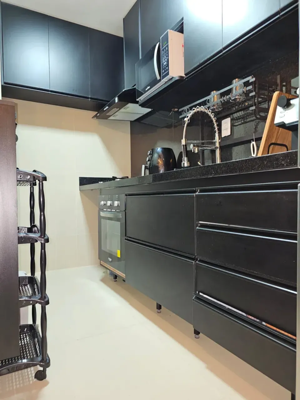 Apartamento mobiliado com 3 quartos e cozinha integrada — photo 3