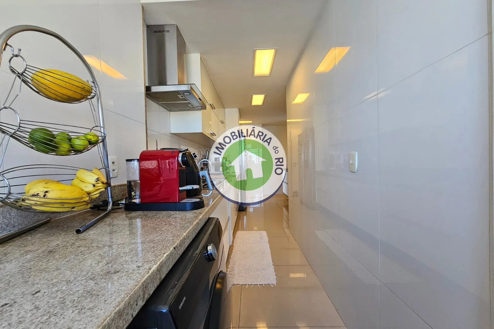 Apartment with 3 bedrooms, 4 bathrooms and a separate kitchen — photo 27