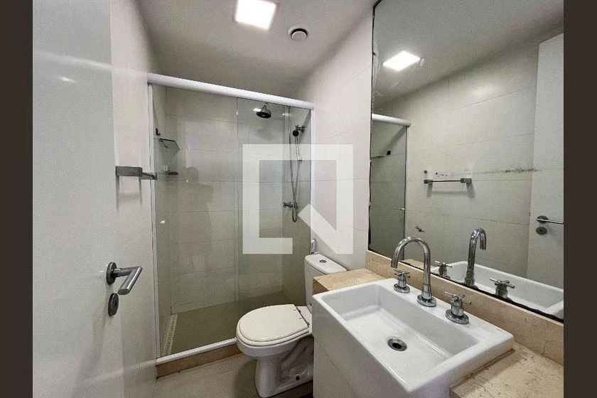 Furnished apartment, 148 m², with a glass-enclosed balcony — photo 20