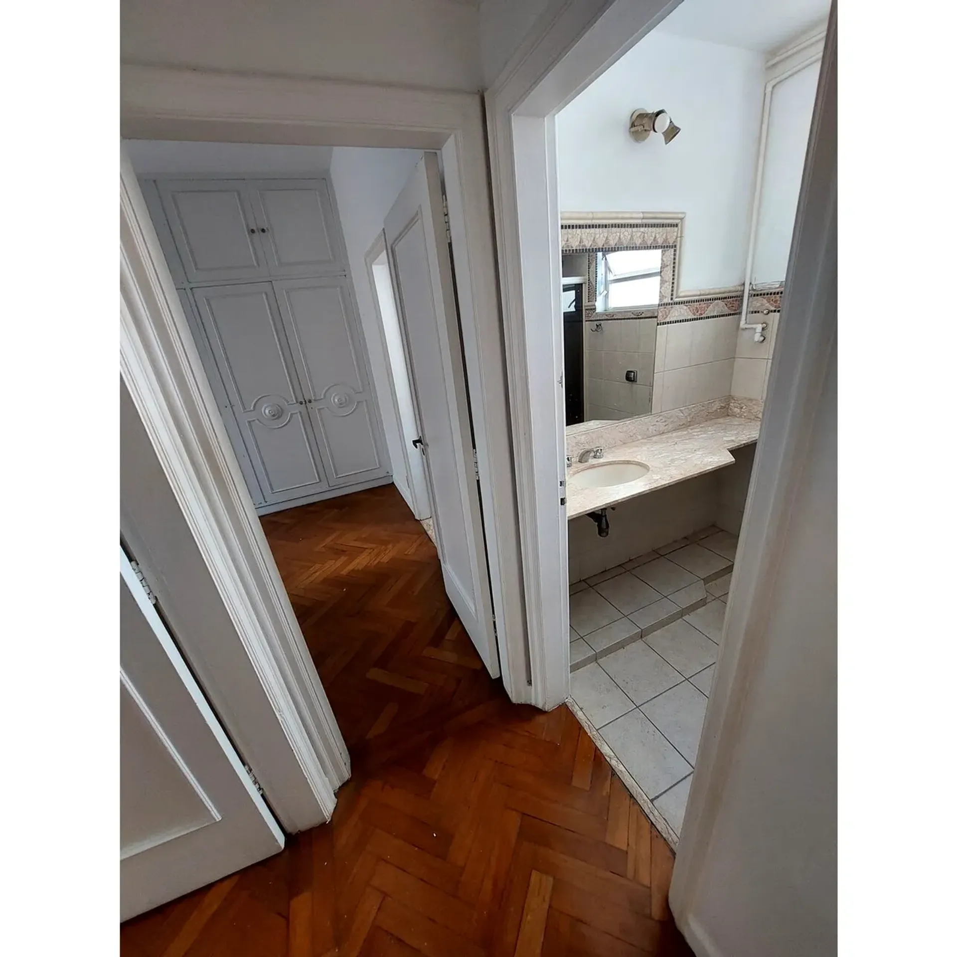 Home office in a 3-bedroom apartment, 132 m² — photo 19