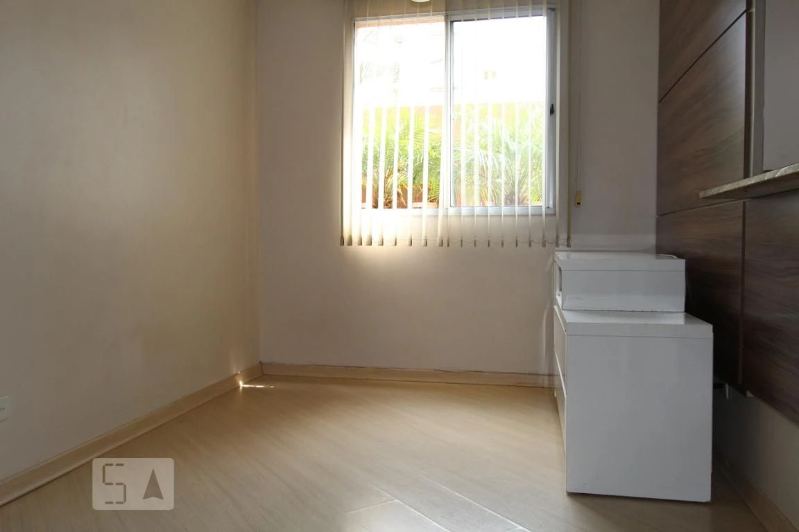 2-bedroom apartment with a bathtub — photo 10