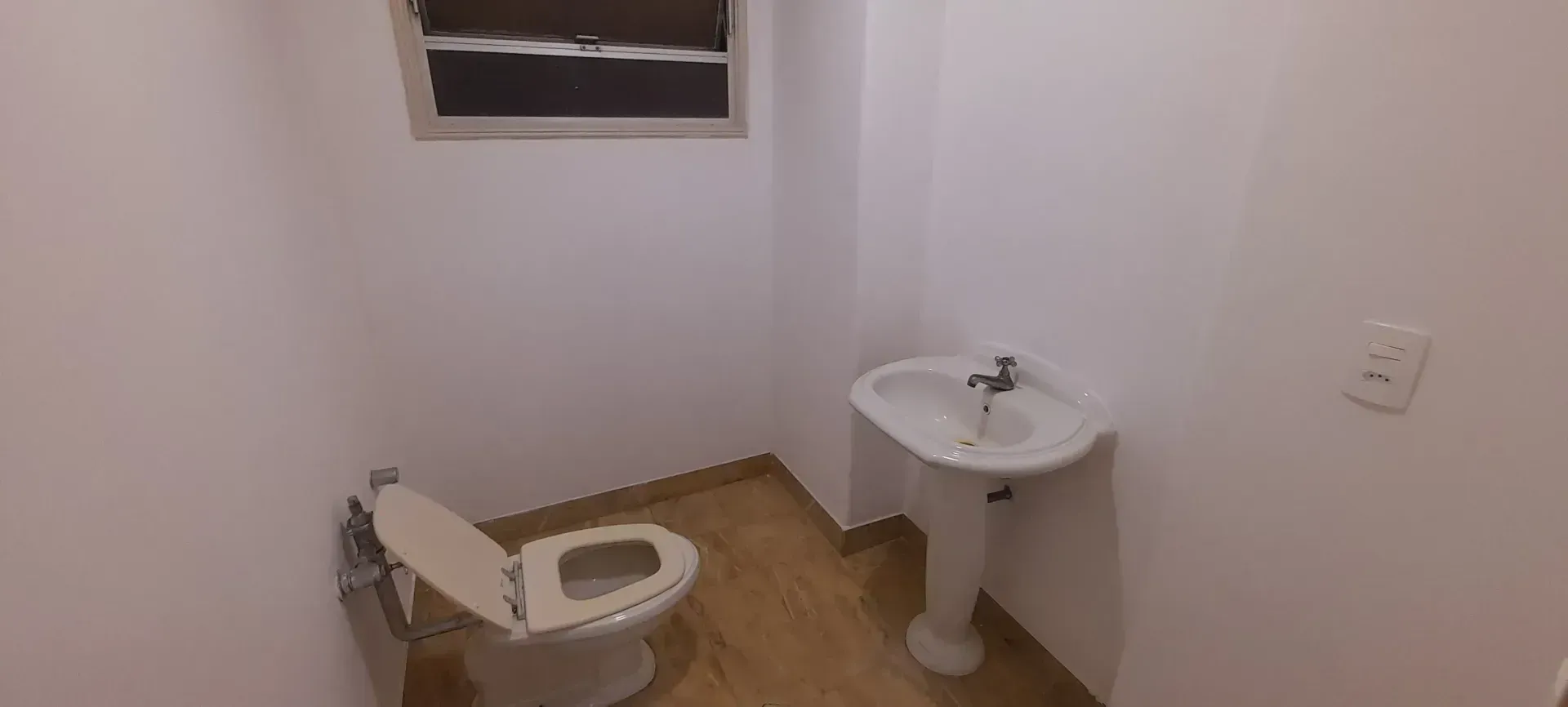 Unfurnished apartment with 4 bedrooms and 2 parking — photo 43