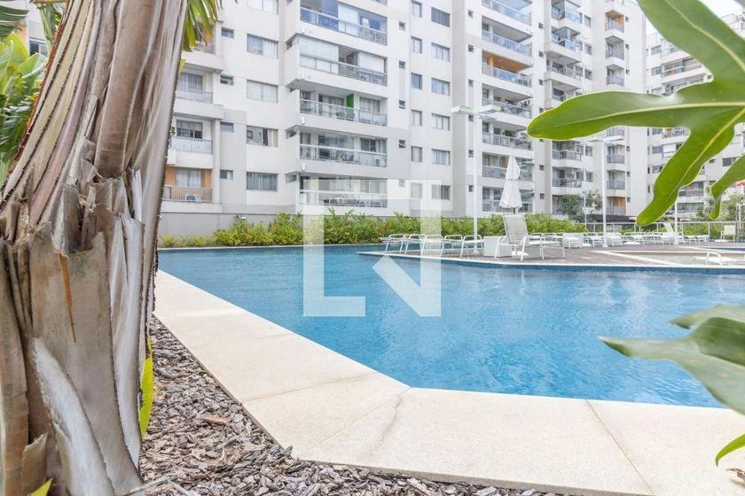 Glass-enclosed balcony in a 2-bedroom apartment, 82 m² — photo 41