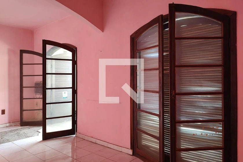 Casa de 4 quartos com jardim privativo e 257 m² — photo 3