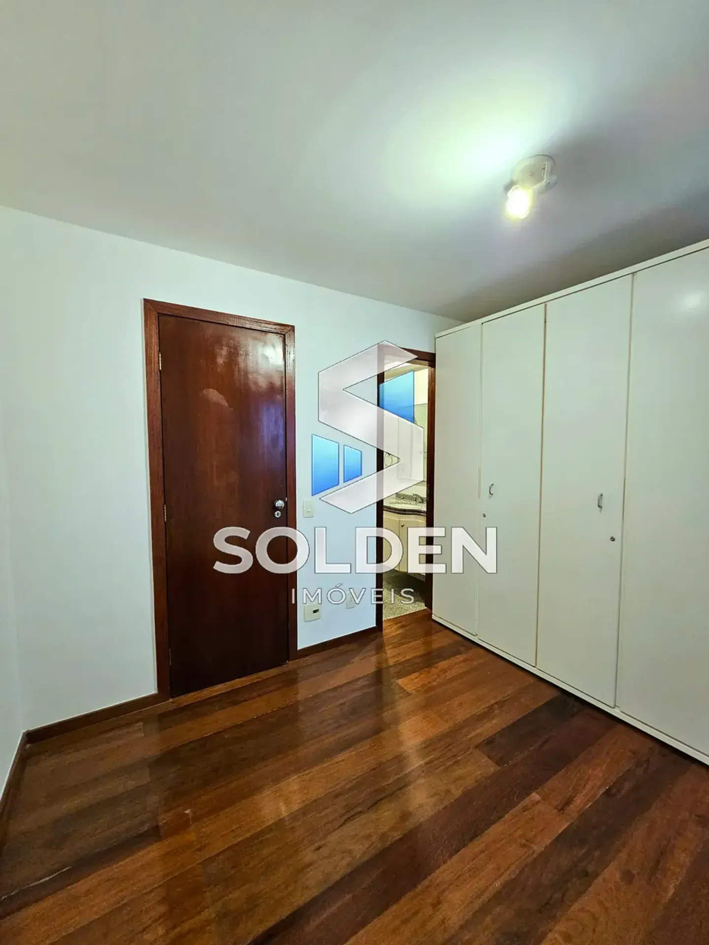 3-bedroom apartment with glass-enclosed balcony and 4 baths — photo 13