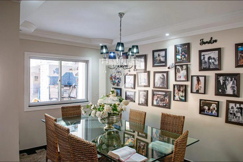 House 400 m² with 4 bedrooms, 2 en-suites, 4 parking spots — photo 12