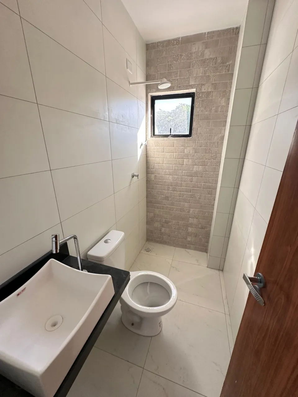 Орендована квартира з 3 спальнями та відкритою кухнею — photo 3