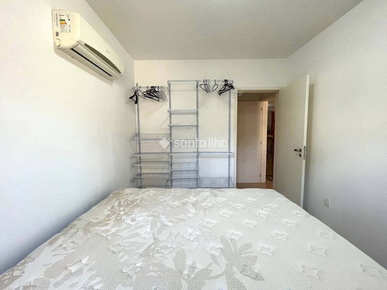 Furnished 2-bedroom apartment with 2 bathrooms — photo 24
